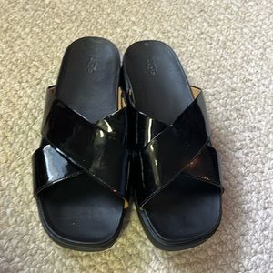 Ugh sandals - light wear